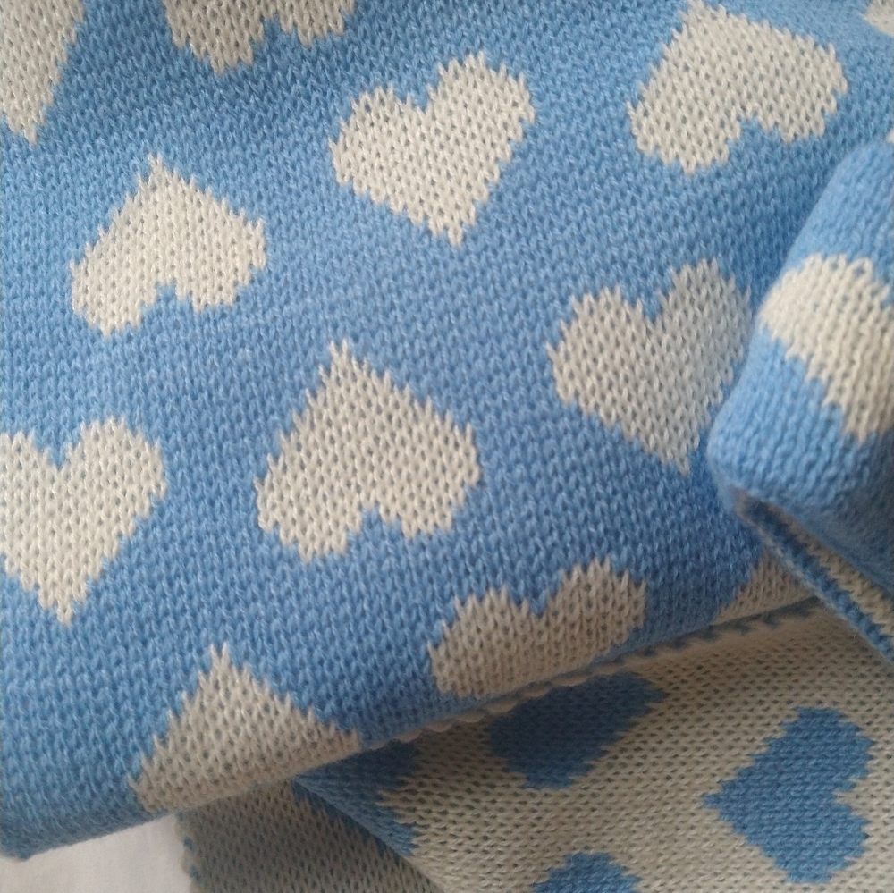 Aqua Heart Jacquard Scarf & Beanie Set - 100% Exclusive BLOOMINGDALES - $140 - Picture 5 of 7